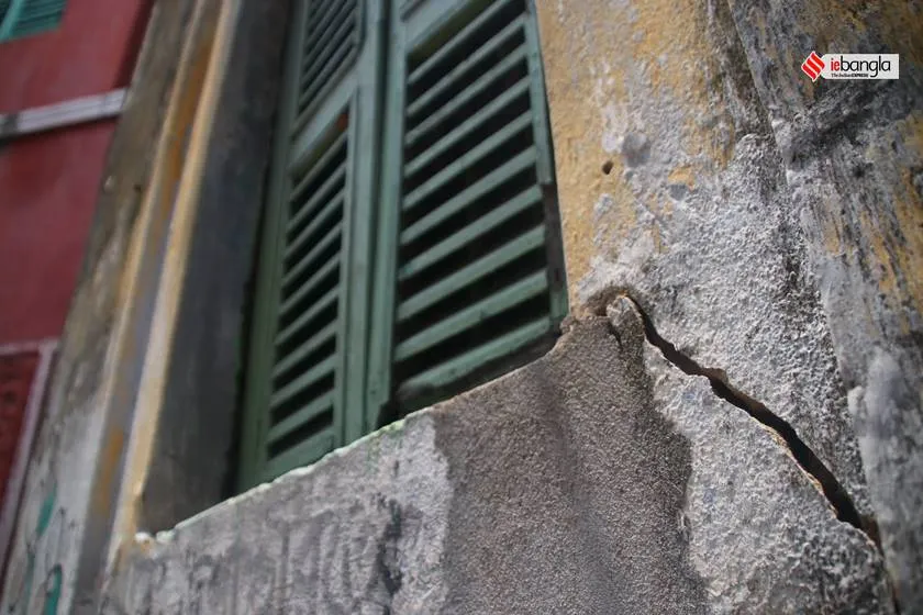 Bowbazar horror returns: residents rushes to leave homes