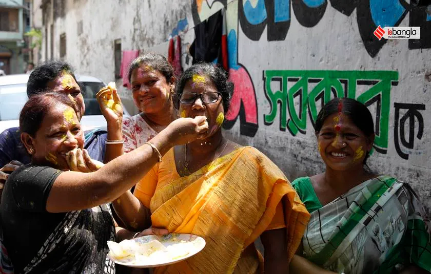 Durbar Mahila Samanwaya Committee celebrate the recent historical order by the Supreme Court