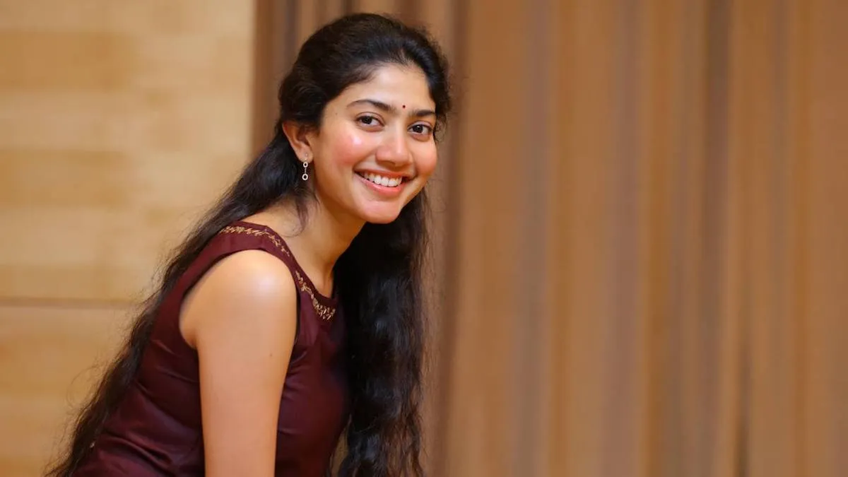 Sai Pallavi, Sai pallavi comment on Kashmiri Pandits, Kashmiri Hindu exodus, cow vigilantes, sai pallavi gallery, sai pallavi photos, entertainment news