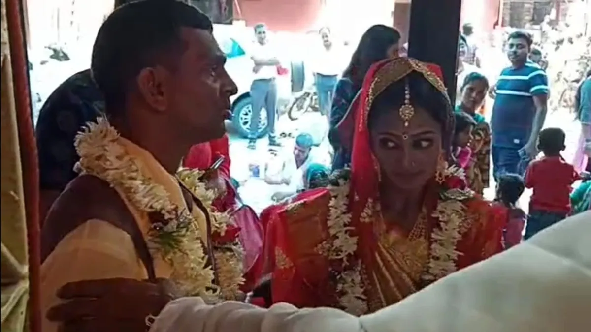 3 Bengal woman help a specially abled girl to get married