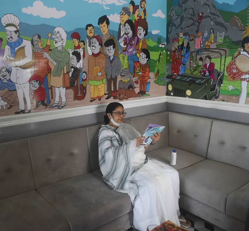 mamata banerjee, মমতা ব্য়ানার্জী, mamata banerjee cafe house darjeeling, মমতা ব্যানার্জী ক্যাফে হাউজ দার্জিলিং