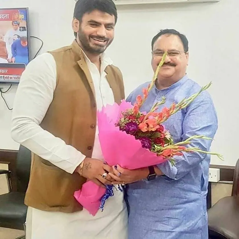 श्रीकांत त्यागी , Shrikant Tyagi, noida shrikant tyagi demolition, noida bulldozers, noida society row, shrikant tyagi on the run, shrikant tyagi bjp connection, noida man abusing woman viral video, noida news, noida latest, up news, indian express