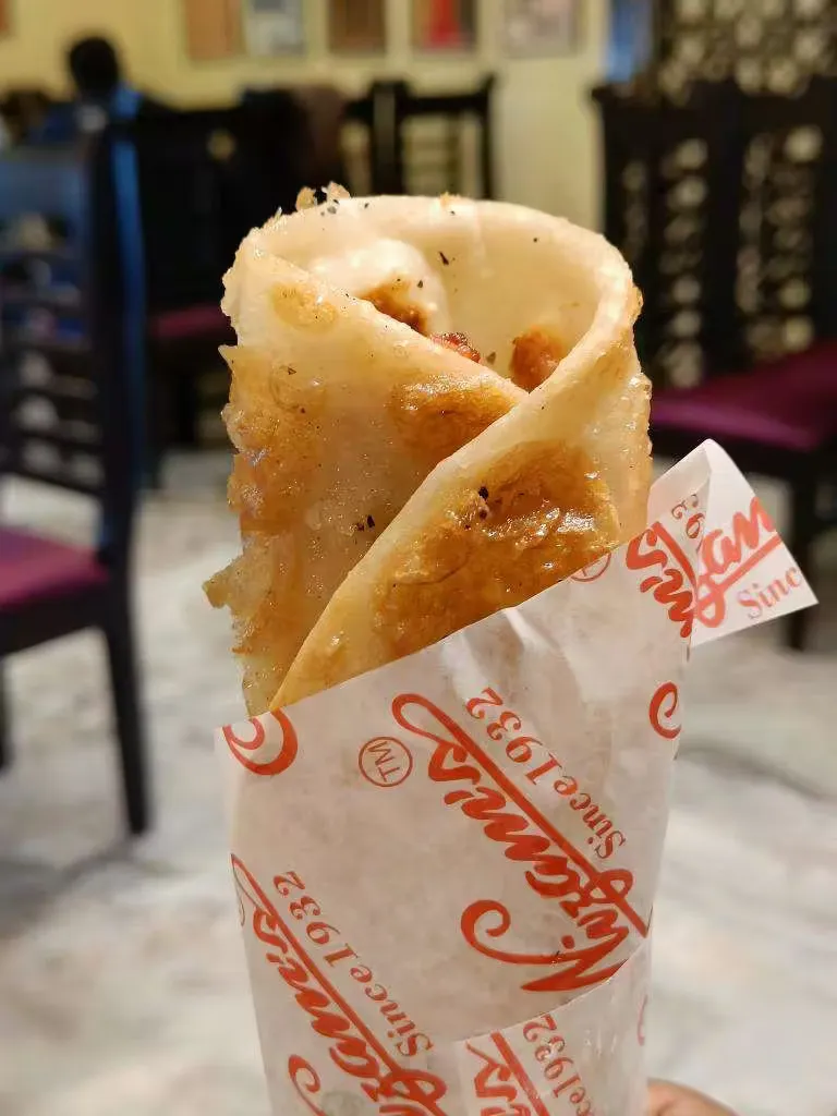 Kolkata Roll's, Kolkata fast food, Kolkata snack, Nizams restaurant, Kolkata rolls, Nizam's restaurant, কলকাতার রোল, কলকাতার কাটি রোল, নিজামসের রোল, নিজামের রোল