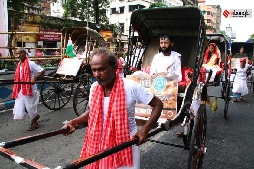      pujo padojatra carnival kolkata 2022 