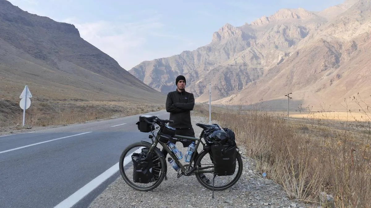 World tour, cyclist,hungary,trans himalaya,west bengal, সাইকেলে বিশ্বভ্রমণ, হাঙ্গেরি, পশ্চিমবঙ্গ
