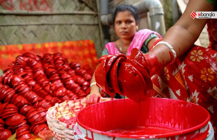 chaltaberiya village diwali light lamp, express photo shashi ghosh 