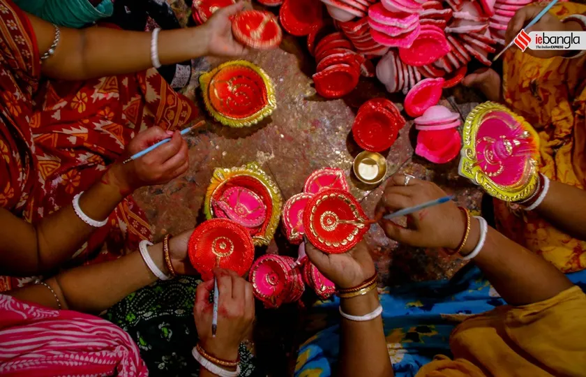 chaltaberiya village diwali light lamp, express photo shashi ghosh 