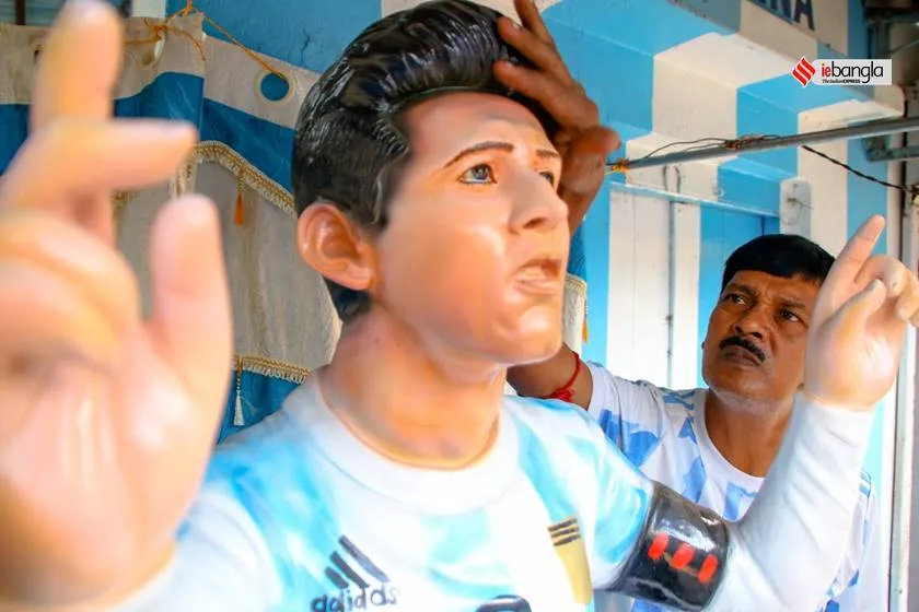 qatar world cup 2022,qatar world cup,qatar 2022,argentina,lionel messi,leo messi, লিওনেল মেসি,মেসির মূর্তি, আর্জেন্টিনা ফ্য়ান্স ক্লাব, কাতার বিশ্বকাপ ২০২২, ফিফা বিশ্বকাপ ২০২২