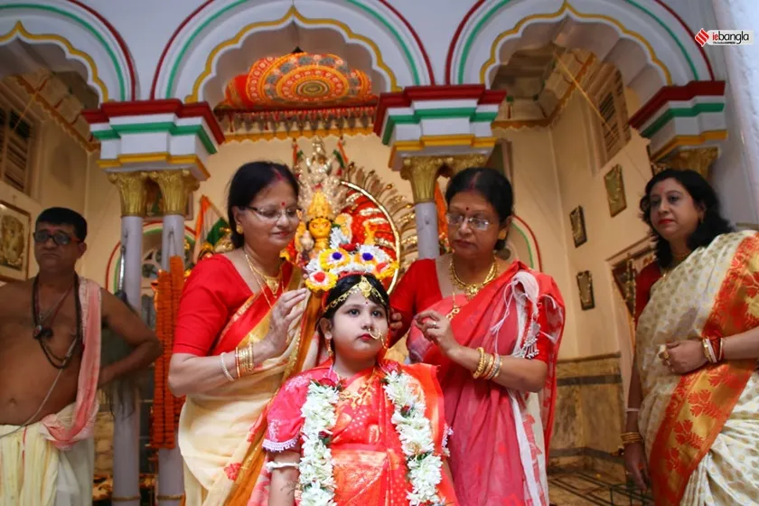 jagadhatri puja, kolkata jagadhatri puja, jagadhatri puja navami, pal bari jagadhatri puja, kolkata news, shashi ghosh  