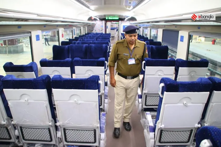 howrah station,Narendra Modi,Vande Bharat Express,West Bengal Vande Bharat Express,NJP,Vande Bharat