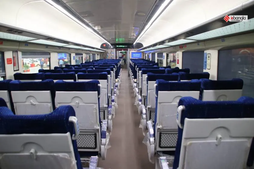 howrah station,Narendra Modi,Vande Bharat Express,West Bengal Vande Bharat Express,NJP,Vande Bharat