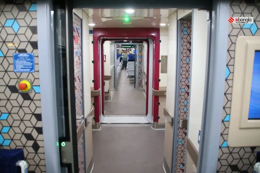 howrah station,Narendra Modi,Vande Bharat Express,West Bengal Vande Bharat Express,NJP,Vande Bharat