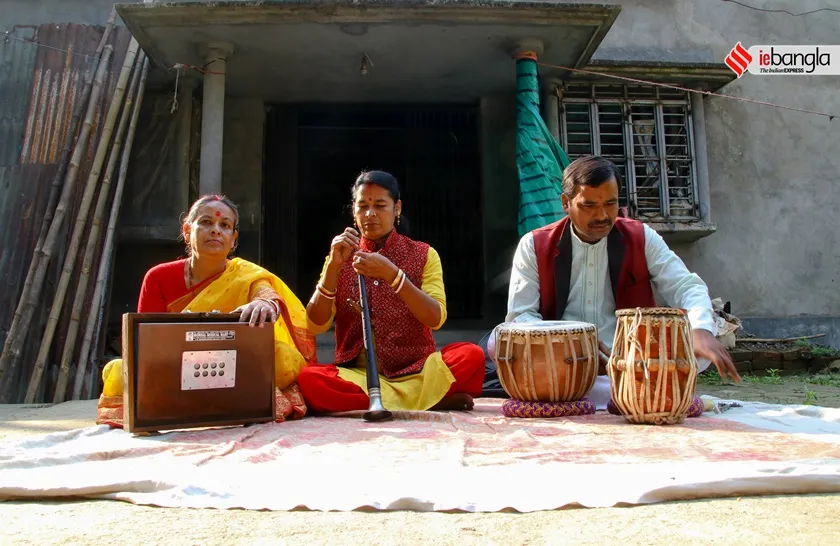 sanai vadak women, anjana nandy, anjana nandy from habra, sanai vadak anjana, shashi ghosh, sashi ghosh ie bangla original  

