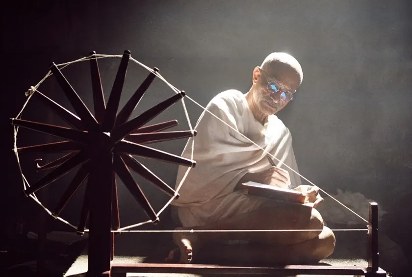 gandhi godse ek yuddh, mahatma gandhi, nathuram godse, rajkumar santoshi