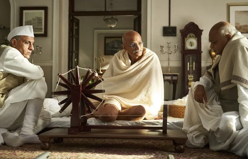 gandhi godse ek yuddh, mahatma gandhi, nathuram godse, rajkumar santoshi
