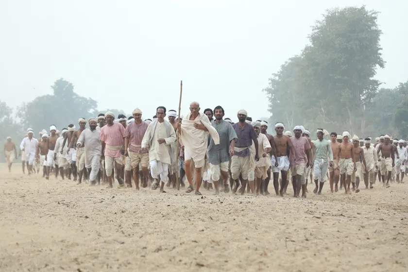 gandhi godse ek yuddh, mahatma gandhi, nathuram godse, rajkumar santoshi