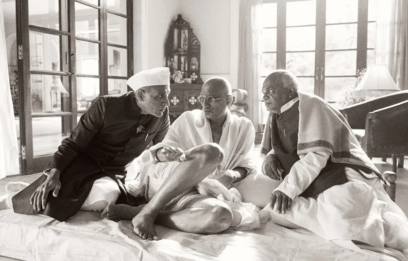 gandhi godse ek yuddh, mahatma gandhi, nathuram godse, rajkumar santoshi