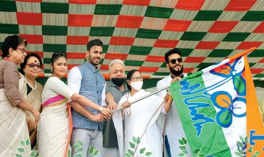হাওড়ার শিবপুরের তৃণমূল বিধায়ক মনোজ তিওয়ারি এখন জাতীয় স্তরে ক্রিকেট খেলেন। তাই সুরক্ষাকবচ কর্মসূচি থেকে তাঁকেও ছাড় দেওয়া হয়েছে।