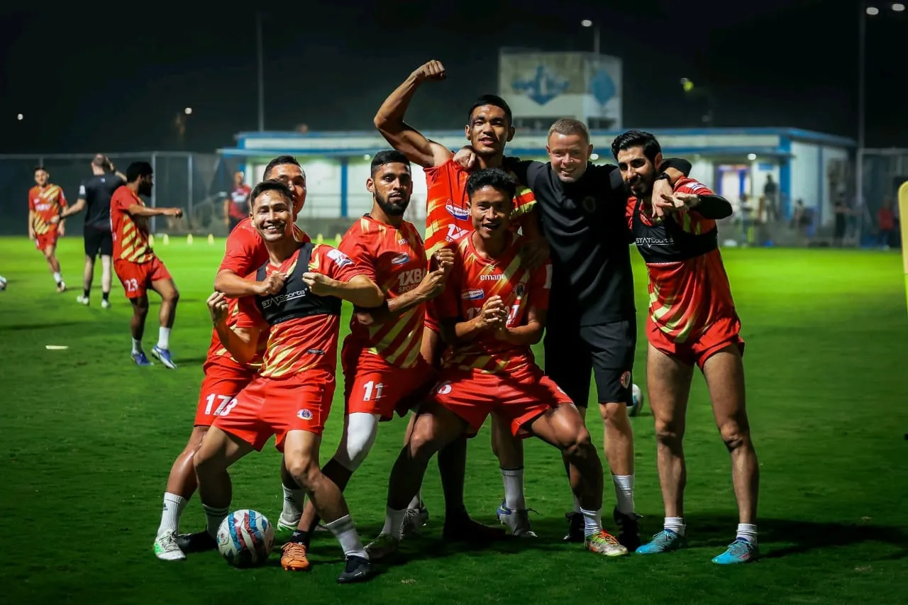 East Bengal, Carles Cuadrat, Emami East Bengal, Emami East Bengal coach, ইস্টবেঙ্গল কোচ, কার্লেস কুয়াদ্রাত, thorhallur Siggeirsson , থোরলাহুর সিগার্সন, স্টিফেন কনস্টানটাইন, stephen constantine, স্টিফেন কনস্টানটাইন