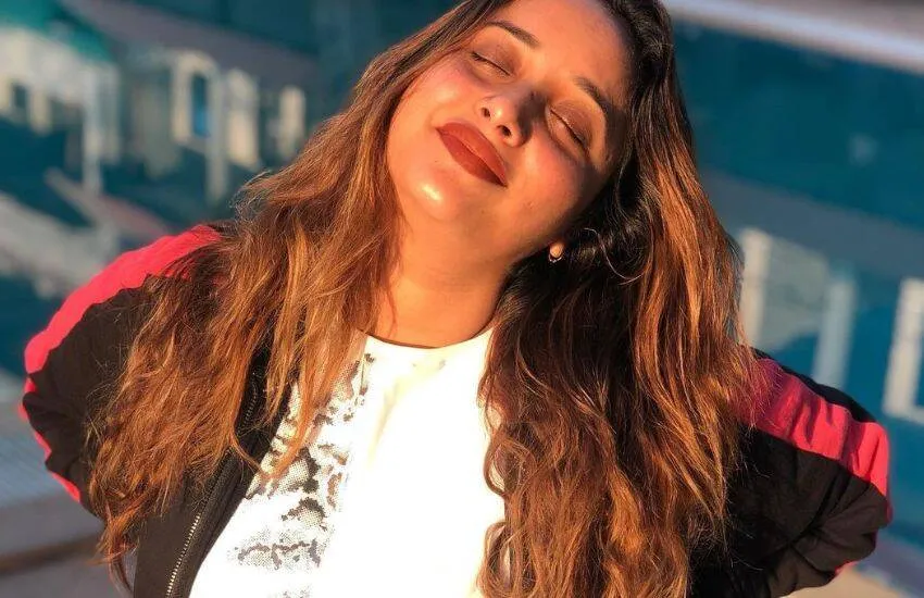 Rani chatterjee flaunts glow