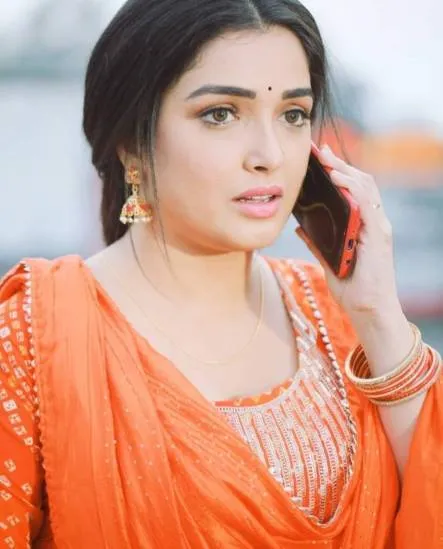 Amrapali Dubey unsuccessful love story