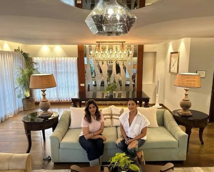 SRK Manager Pooja Dadlani