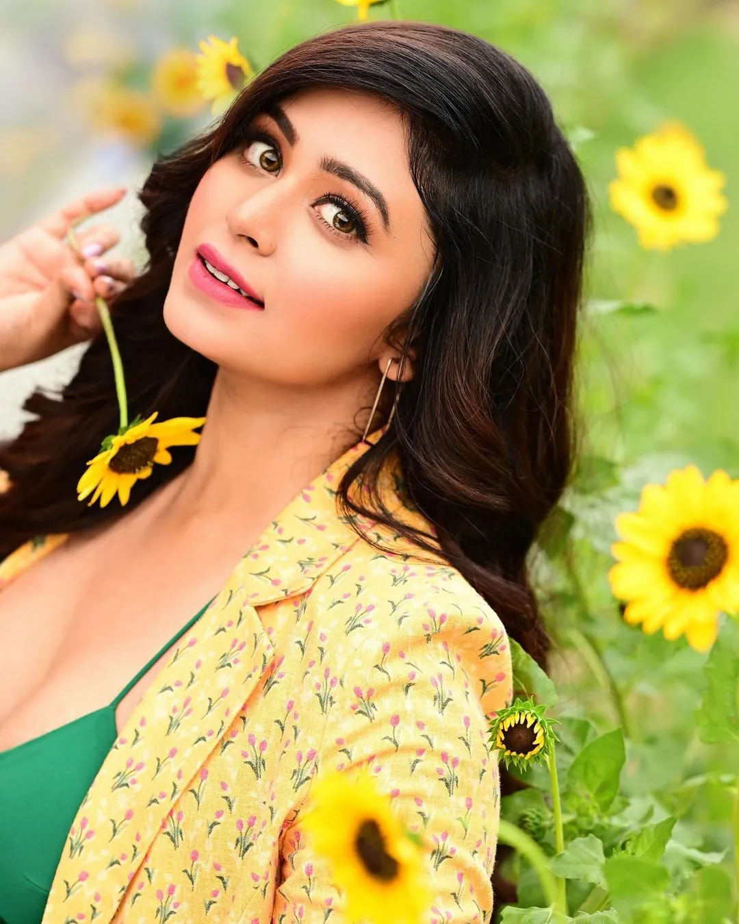 <br />
Ritabhari Chakraborty, Ritabhari Chakraborty fatafati, Fatafati Interview, Fatafati new bengali movie, bengali movie tollywood, tollywood news, news article, ritabhari chakraborty interview fataftai 
