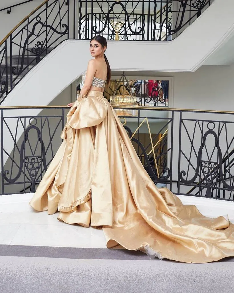 mouni roy