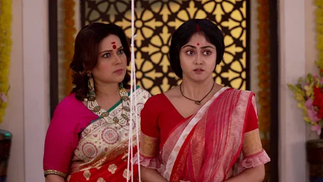 bengali serial, bengali serial plots, serial plots, serial twists, rupa ganguly, rupa ganguly controversy, meyebela, meyebela serial, meyebela controversy, rupa ganguly controversy, bengali serial, bengali serial controversy, মেয়েবেলা, রূপা গঙ্গোপাধ্যায়, মানসী সিনহা, star jalsha 