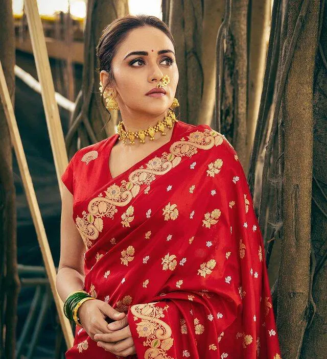 Amruta Khanvilkar