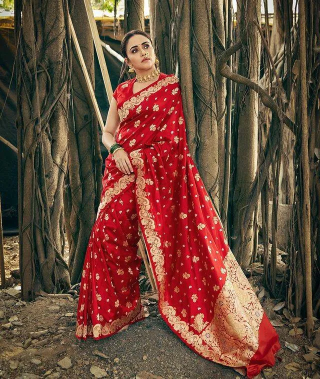 Amruta Khanvilkar