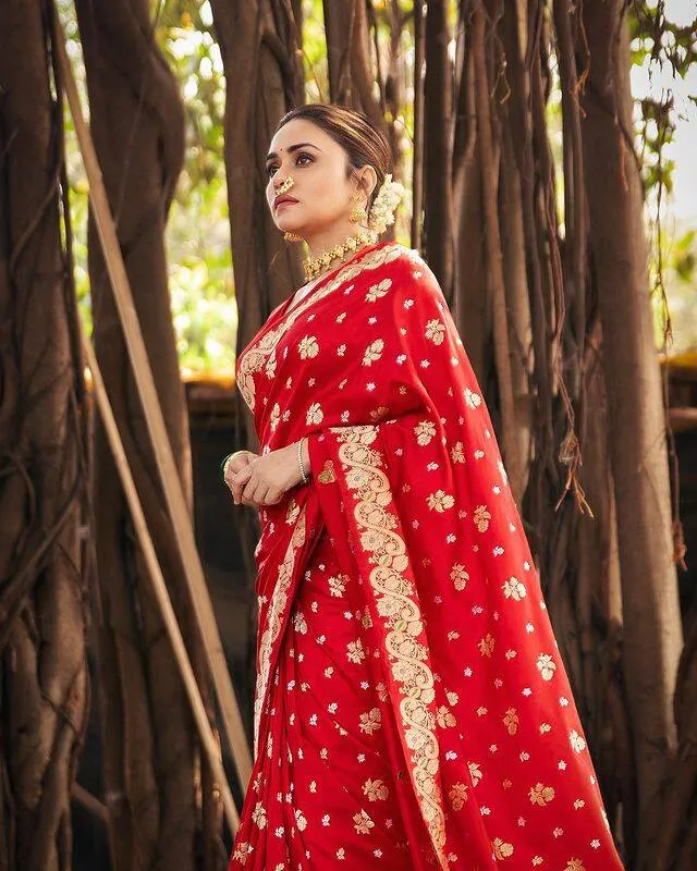 Amruta Khanvilkar