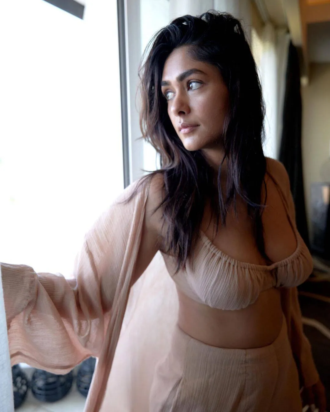 MrunalThakur2