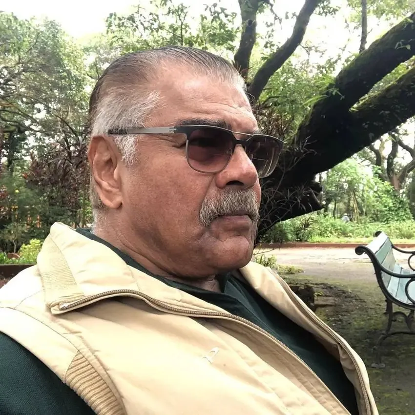 Sharat Saxena Quits Bollywood (4)
