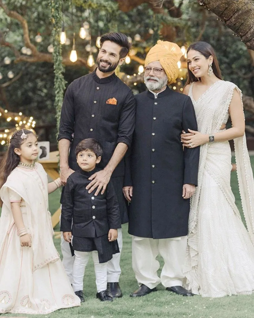 <br />
Celebrities who witnessed their fathers wedding, shahid kapoor, arjun kapoor, puja bhatt, sunny deol, sara ali khan, bollywood celebs who witnessed their fathers wedding 