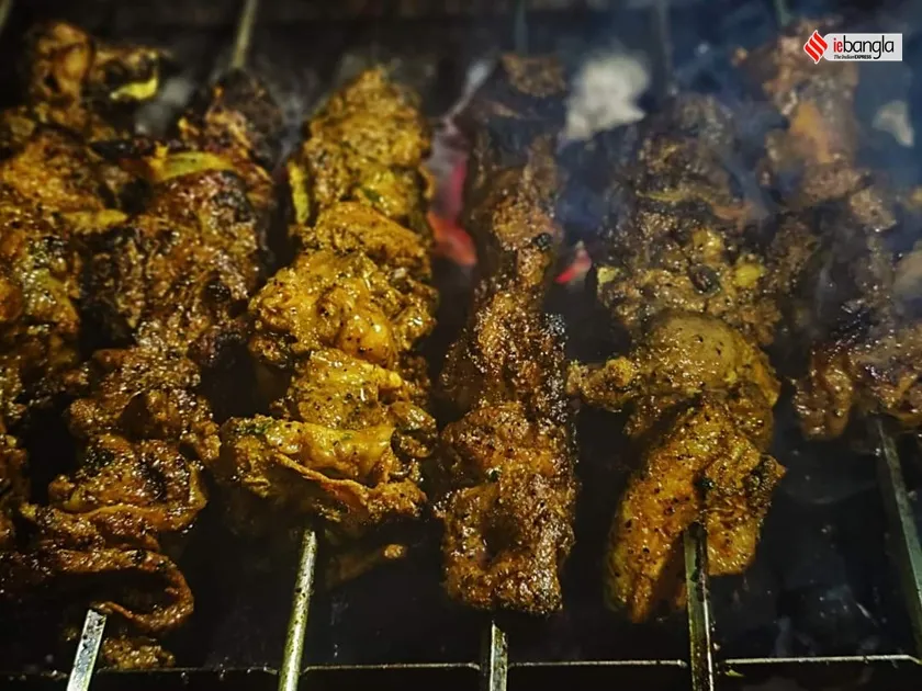 Street food, kebab, Kolkata, kolkata street food, kebab carts, kebab stalls, Food, Barbecue