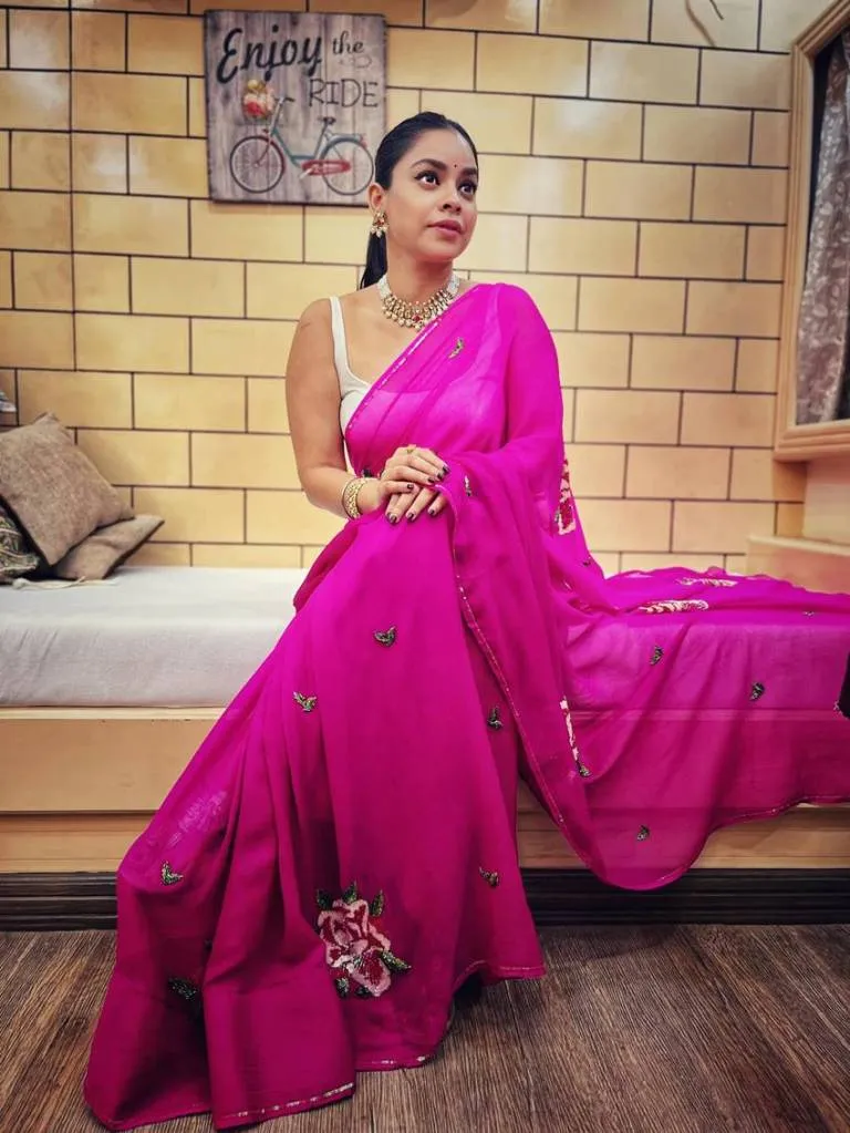 Sumona Chakravarti (Sumona Chakravarti Instagram)