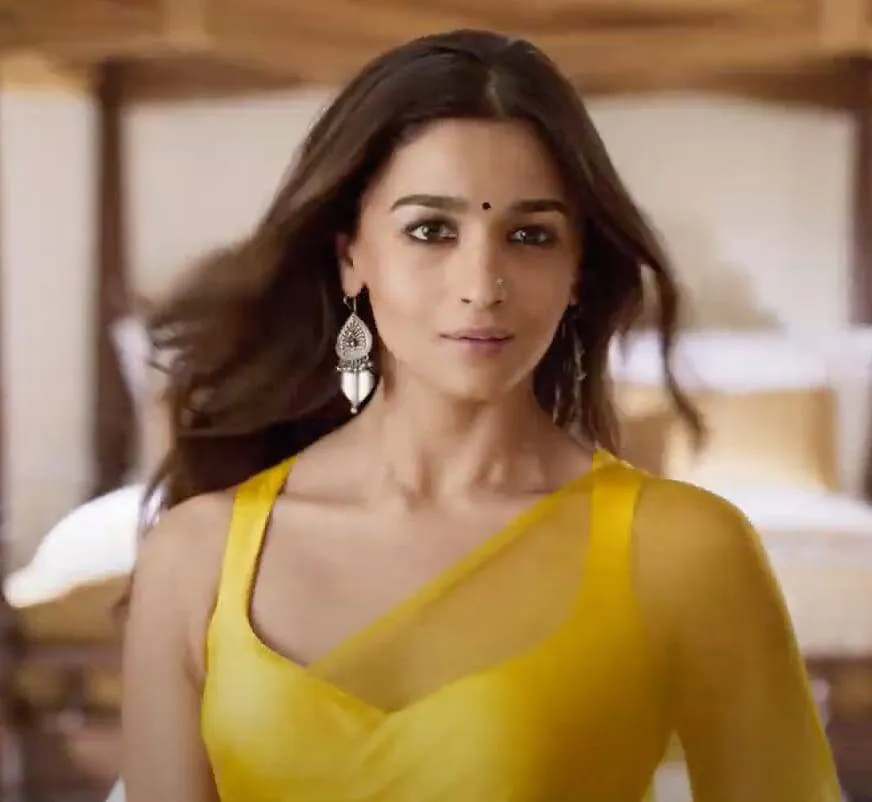 alia bhatt saree look in rocky aur rani ki prem kahani