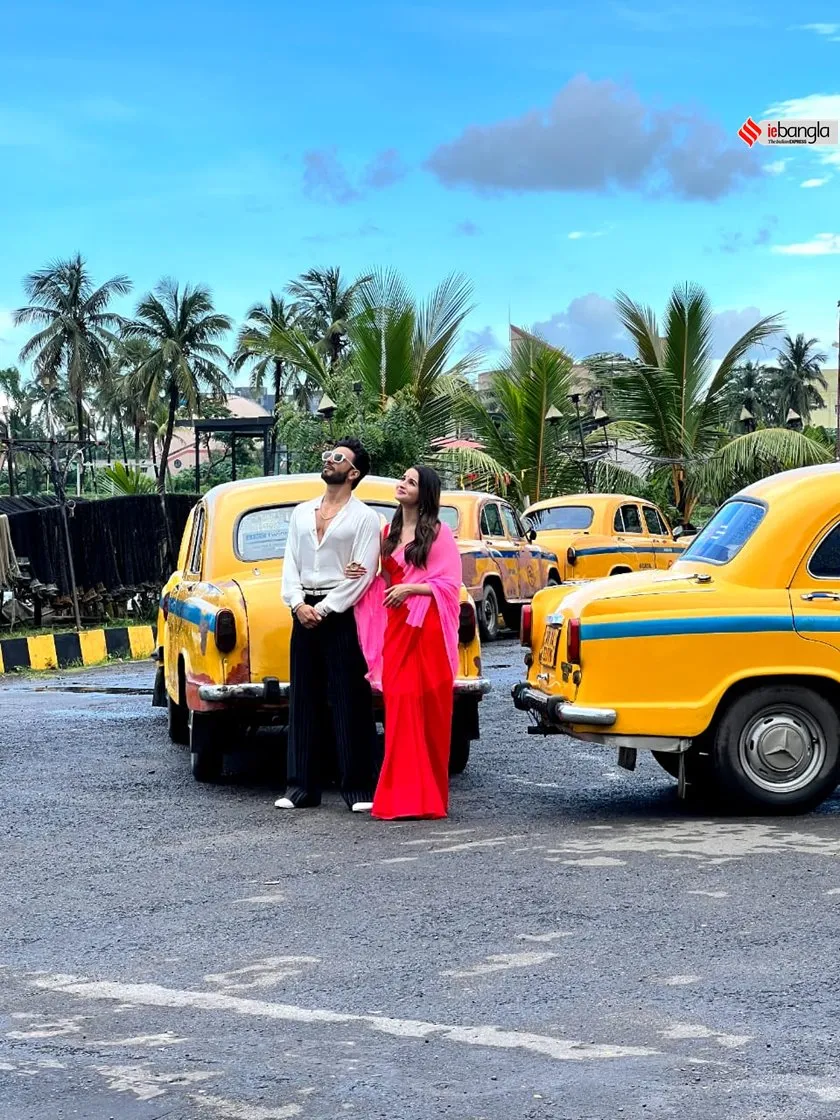 Rocky aur Rani karan and alia at Kolkata amid launch