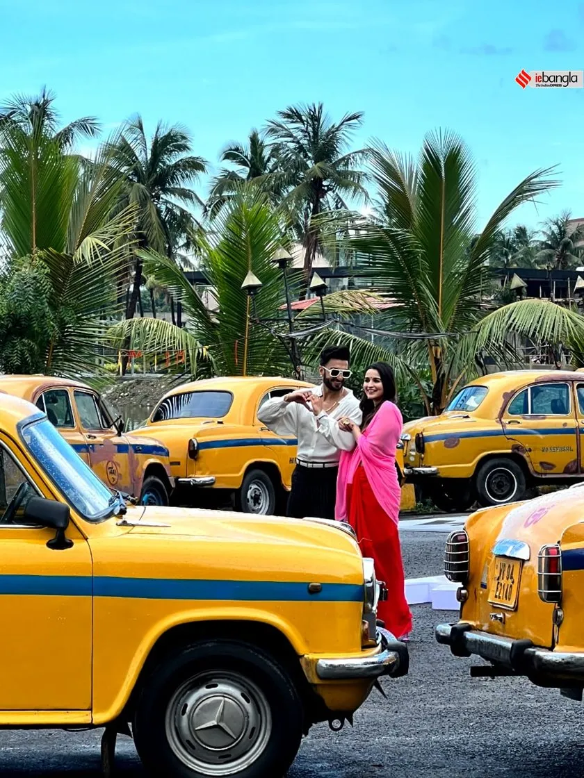 Rocky aur Rani karan and alia at Kolkata amid launch 
