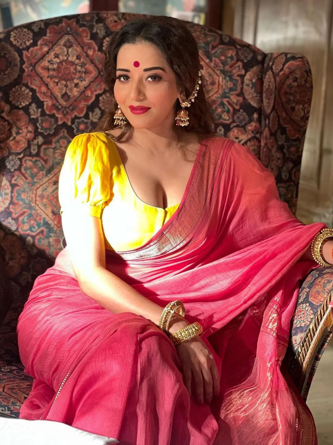Bhojpuri actress | Monalisa photos | Monalisa tv shows | Monalisa Instagram