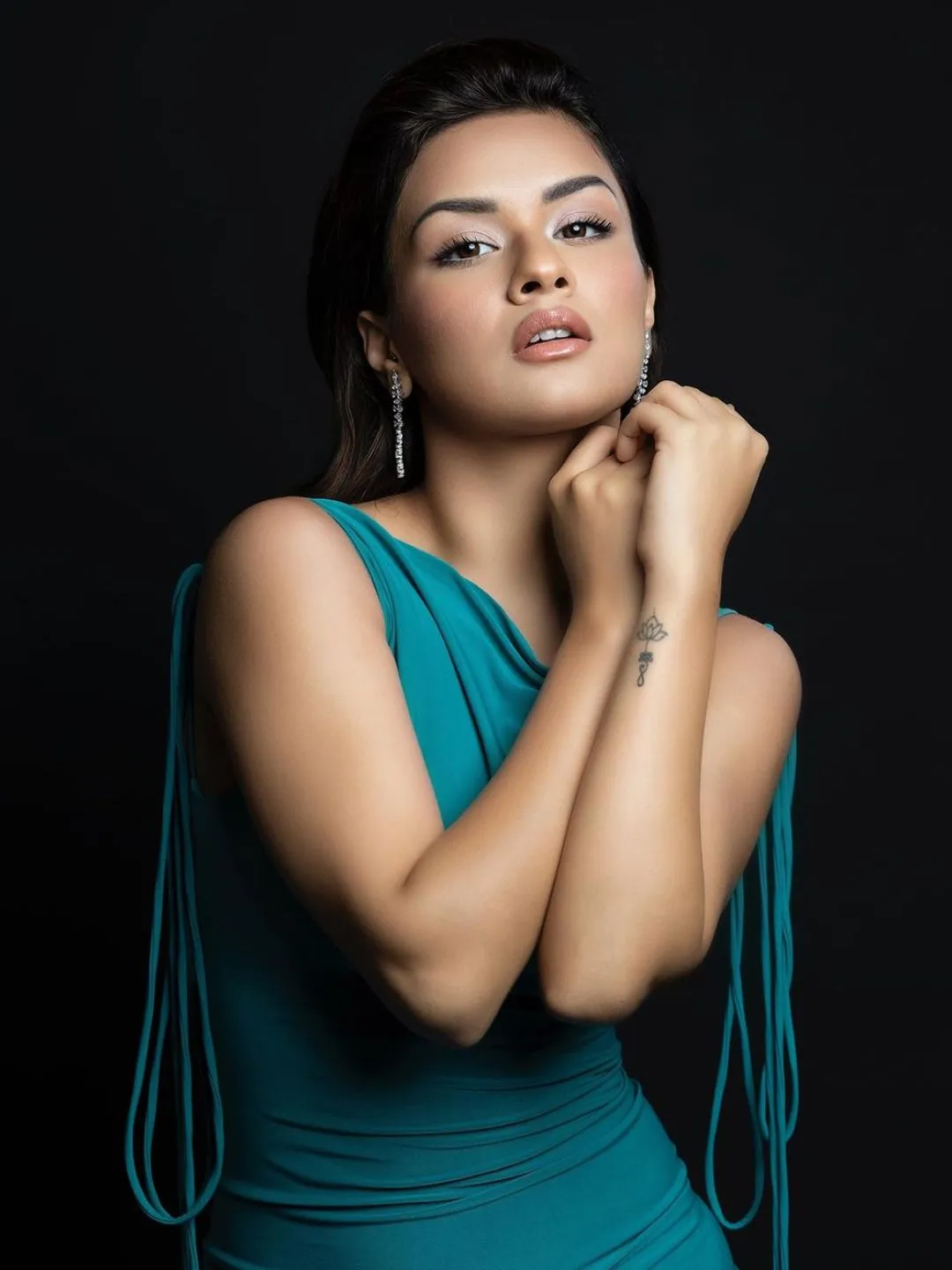 Bollywood Celebrity | Avneet Kaur Avneet Kaur photos
