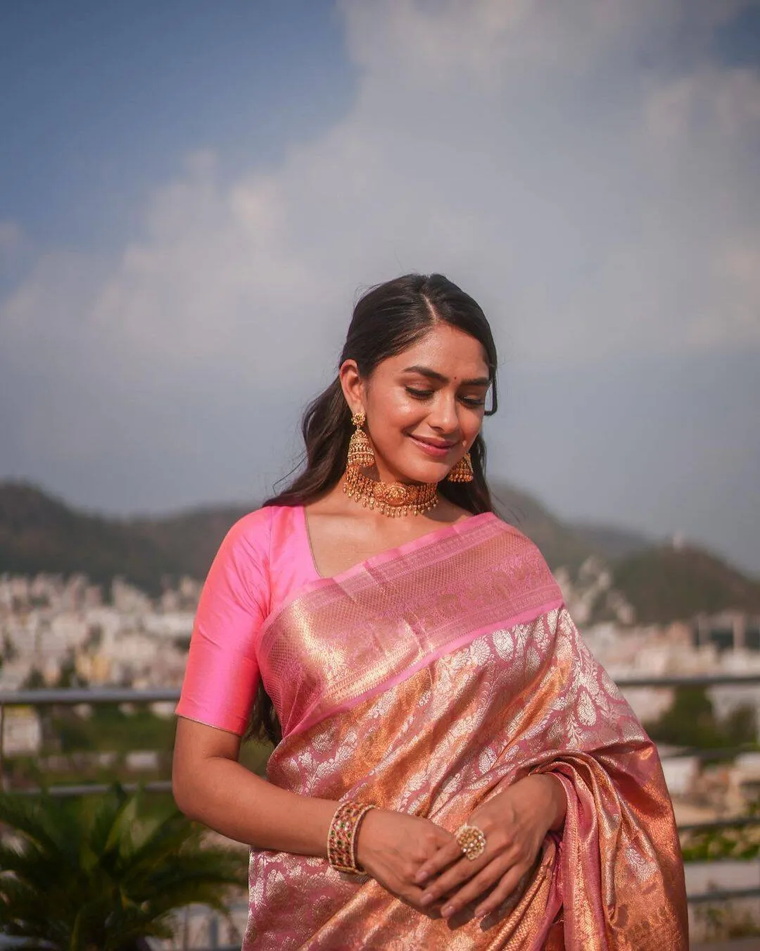 Mrunal Thakur Pastel Pink Salwar Suit