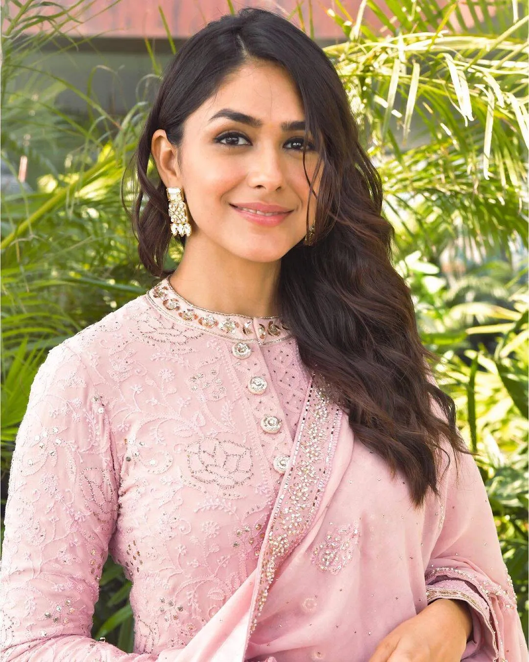 Mrunal Thakur Pastel Pink Salwar Suit