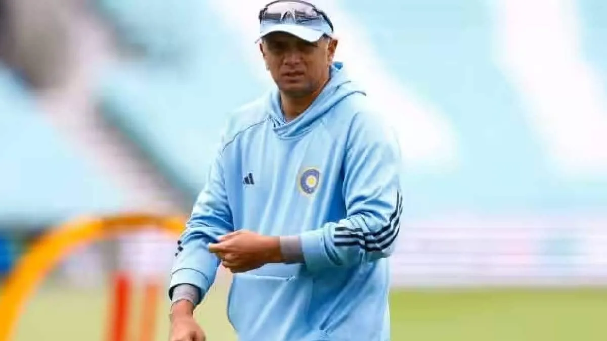 Who are the players who played 500 internationals