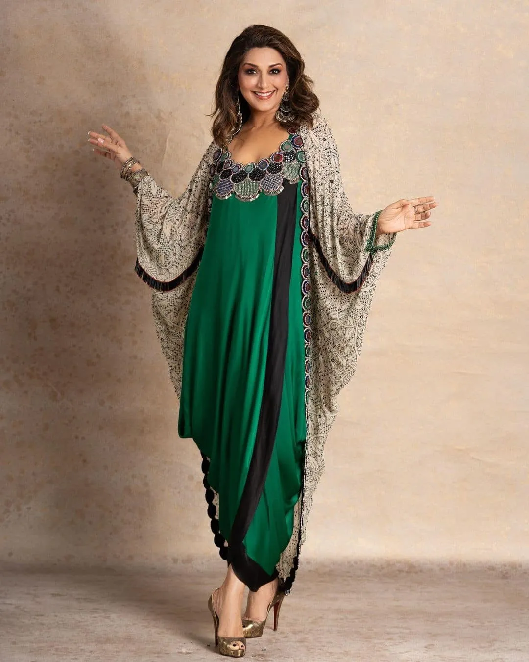 Katta kokrakli fohishalarning Playboy fotosuratlari