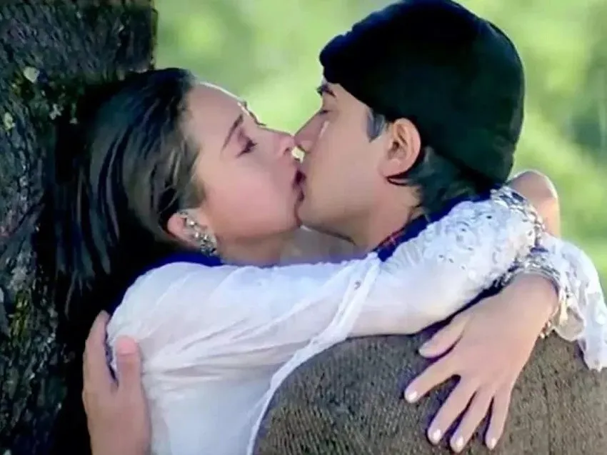 bollywood celebrity| bollywood celebrity kissing scenes| Bollywood celebrity kissing scenes are real or not