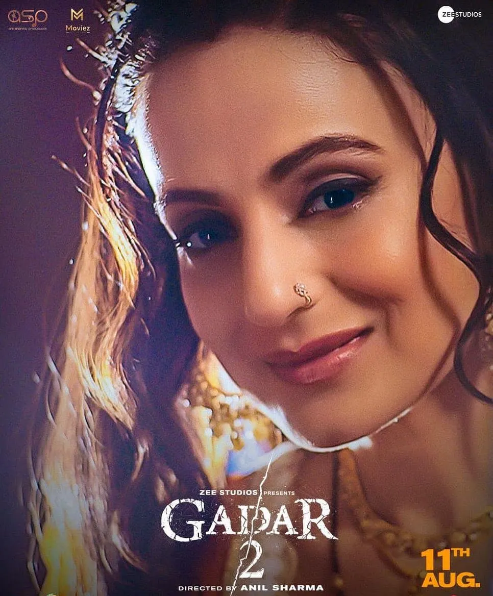 Gadar 2 Ameesha Patel Bold Photos