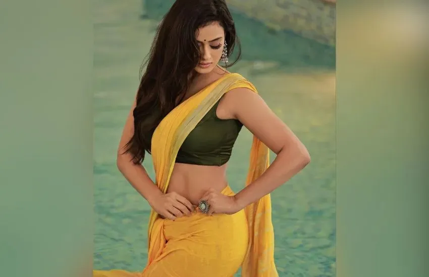 Shweta Tiwari Saree Photos