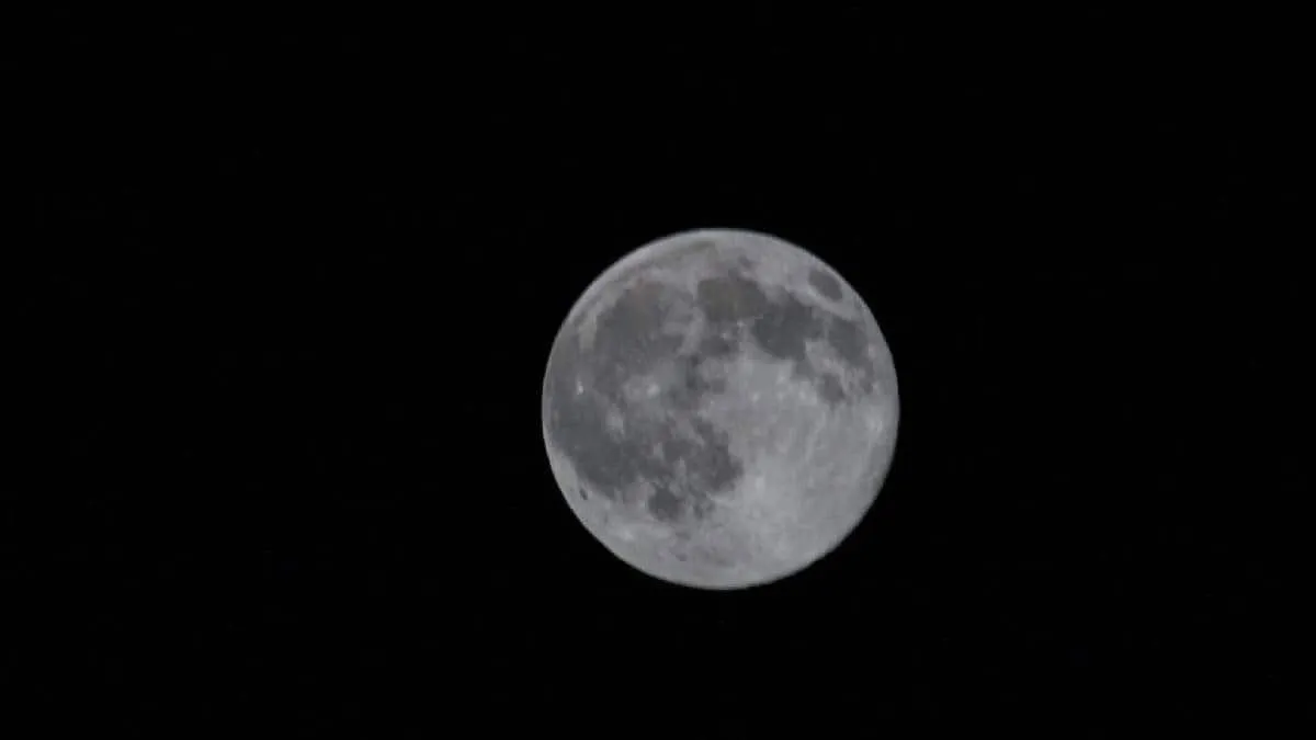 India chandrayaan 3 moon mission do you know who sells the land of lunar who is the owner and where is its registry
